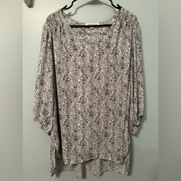 Rose + Olive floral blouse 1X - Picture 1 of 6